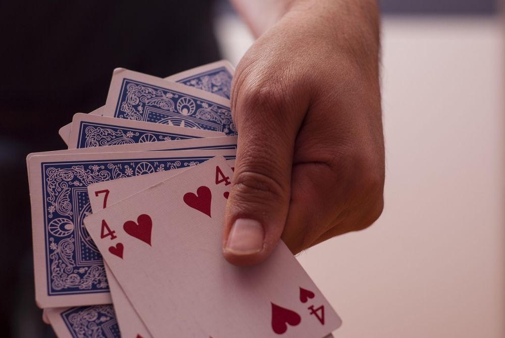 Sådan tæller du kort i blackjack: En komplet guide